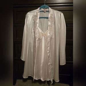 Elegant White Satin Robe and Nightgown Set